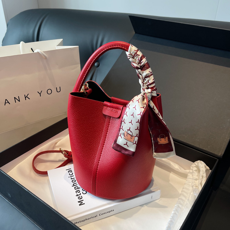 Tas bahu dan selempang PU mera - Luxury Bags On Sales ulasan dan harga